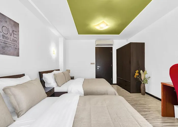 Fresh Lime In Center Apartman *