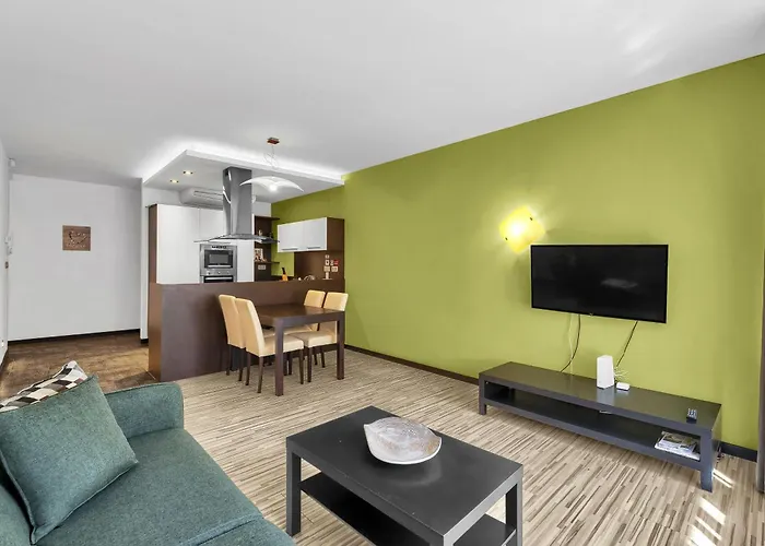 Fresh Lime In Center Apartman *